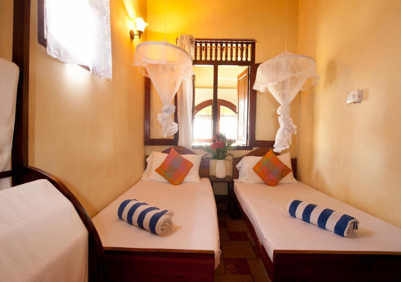 Isle Of Thalpe Bed & Breakfast Unawatuna Exterior photo